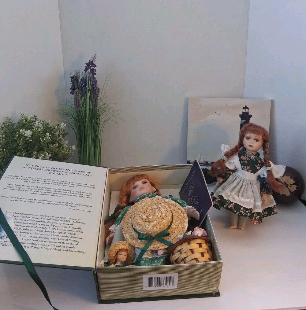 Anne Green Gables "Forever Anne" Porcelain Doll GiftSet Box+Book+FREE Xtra Doll;